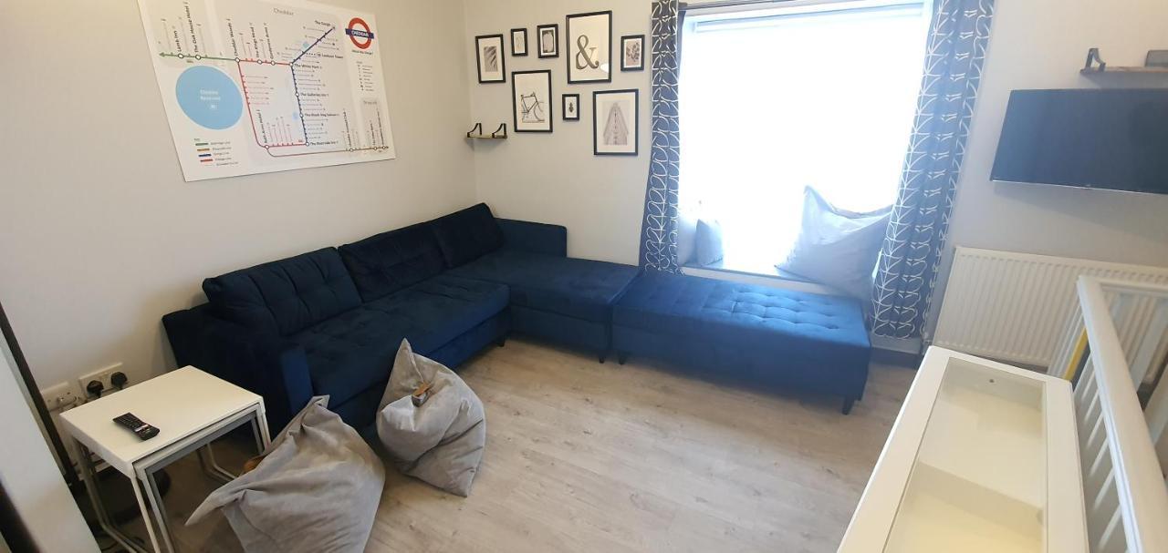 Cheddar Village Apartment Eksteriør billede